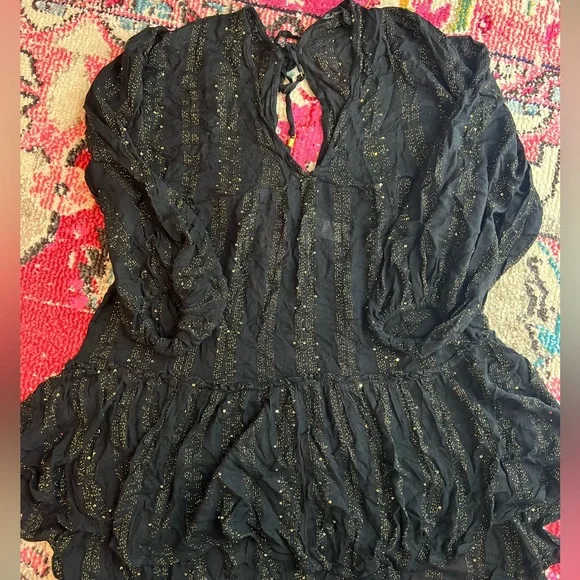 L*Space Sequin Coverup - Picture 2 of 7